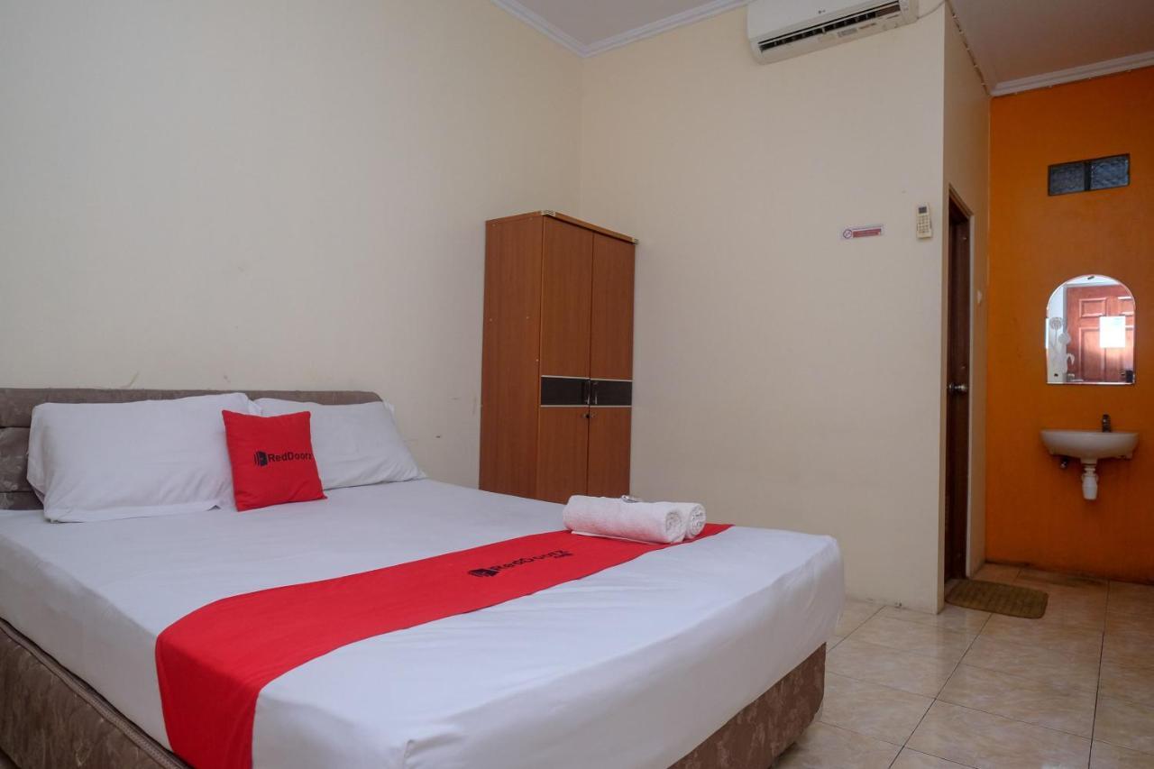 Reddoorz Near Jalan Wolter Monginsidi Manado