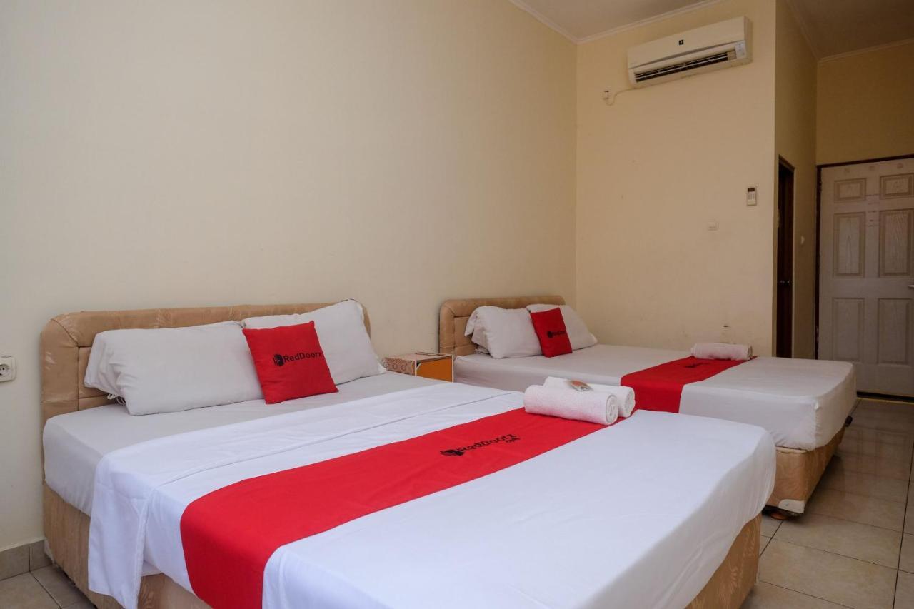 Reddoorz Near Jalan Wolter Monginsidi Wisma tamu Manado